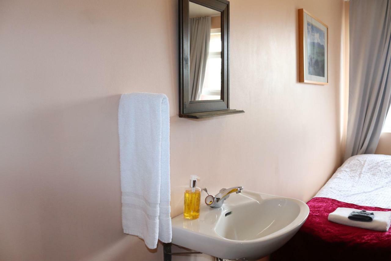 Hotel Hvitserkur Hvammstangi Ngoại thất bức ảnh